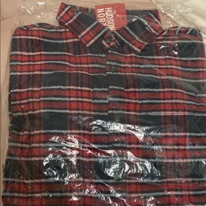 Giftable! BNWT Men’s Plaid Longsleeve